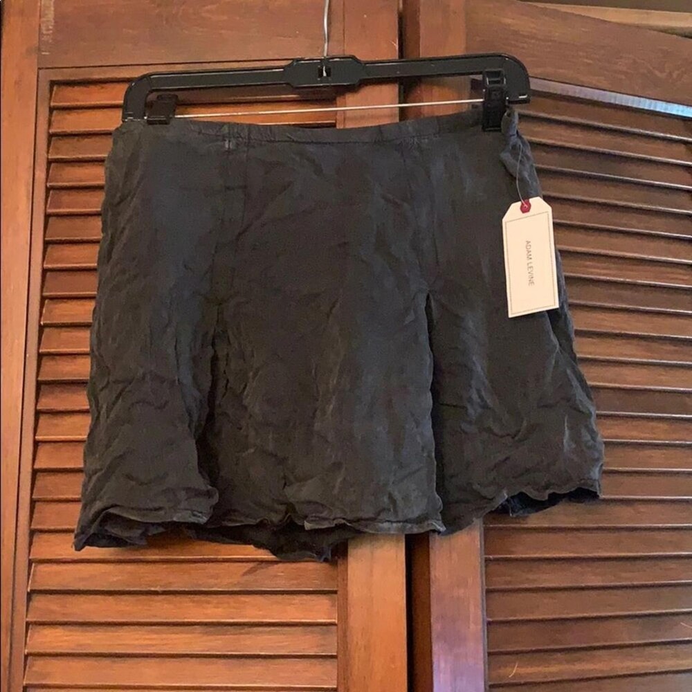 Adam Levine Women’s M Black Mini Skirt Pull On Elastic Waist Casual NWT